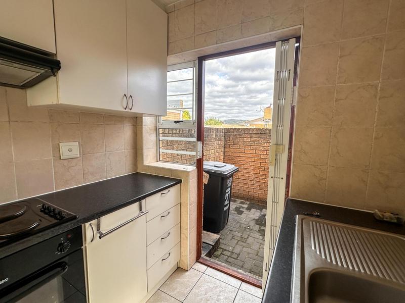 2 Bedroom Property for Sale in Protea Heights Western Cape